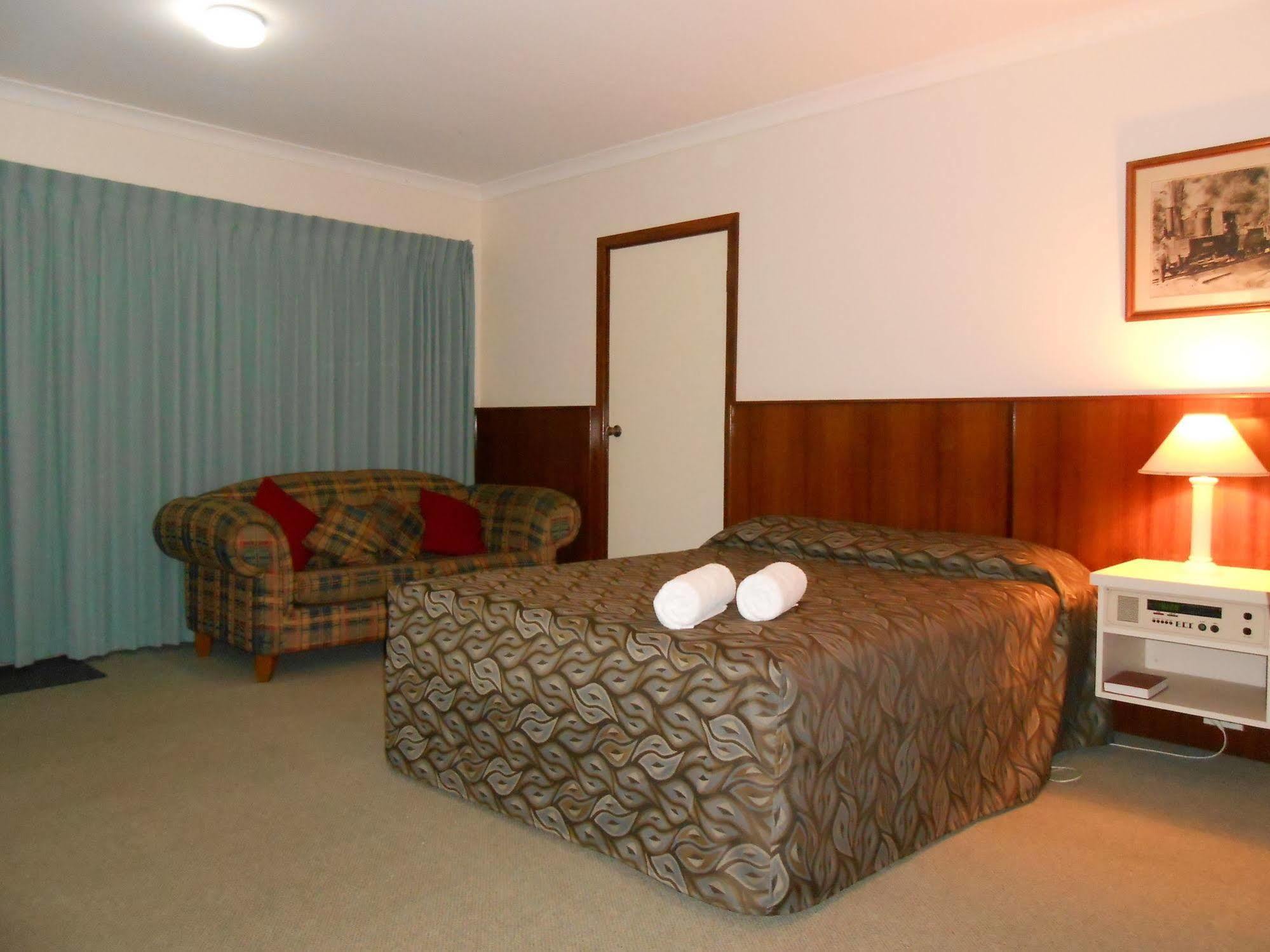 Augusta'S Georgiana Molloy Motel Экстерьер фото
