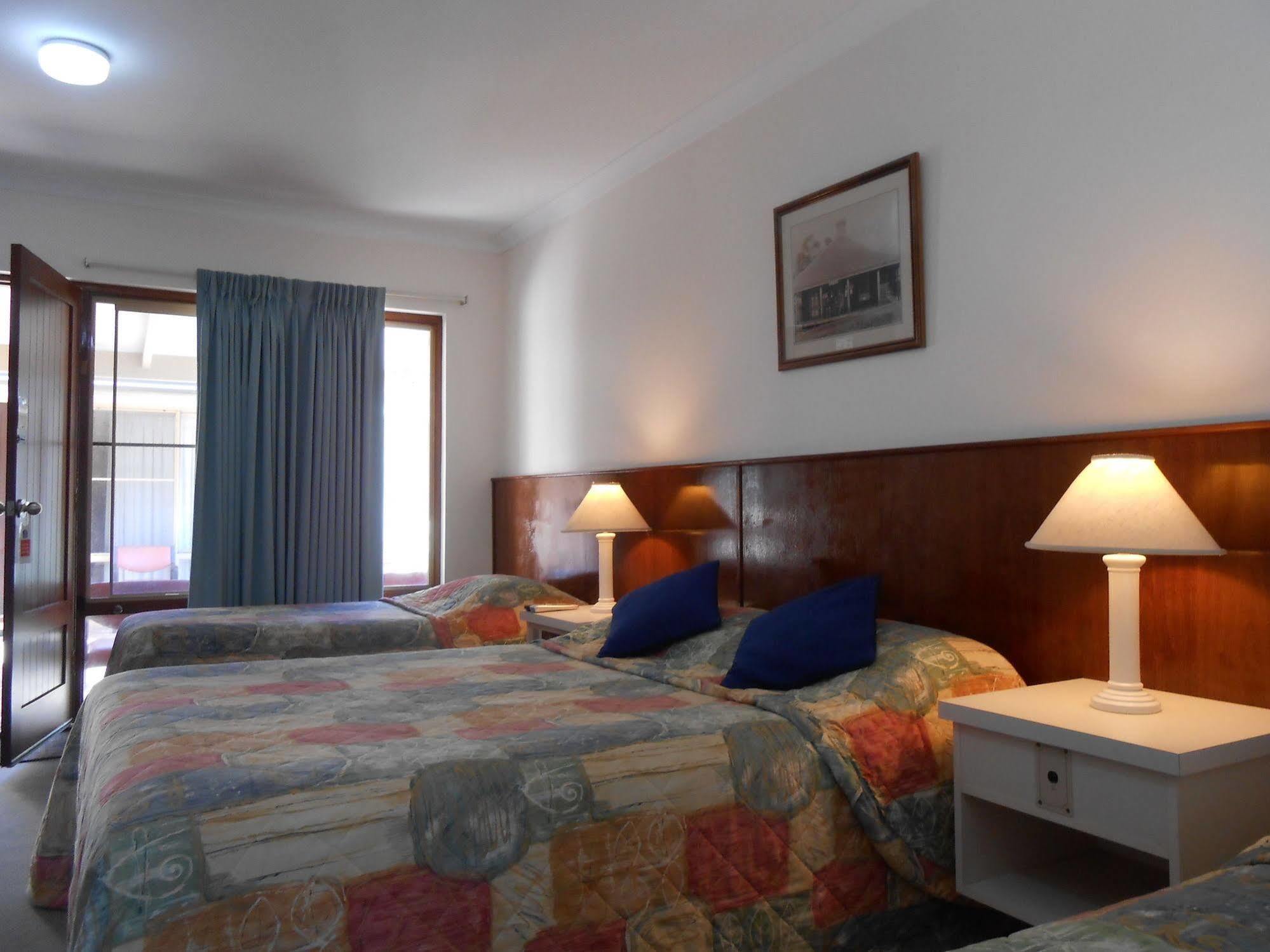Augusta'S Georgiana Molloy Motel Экстерьер фото