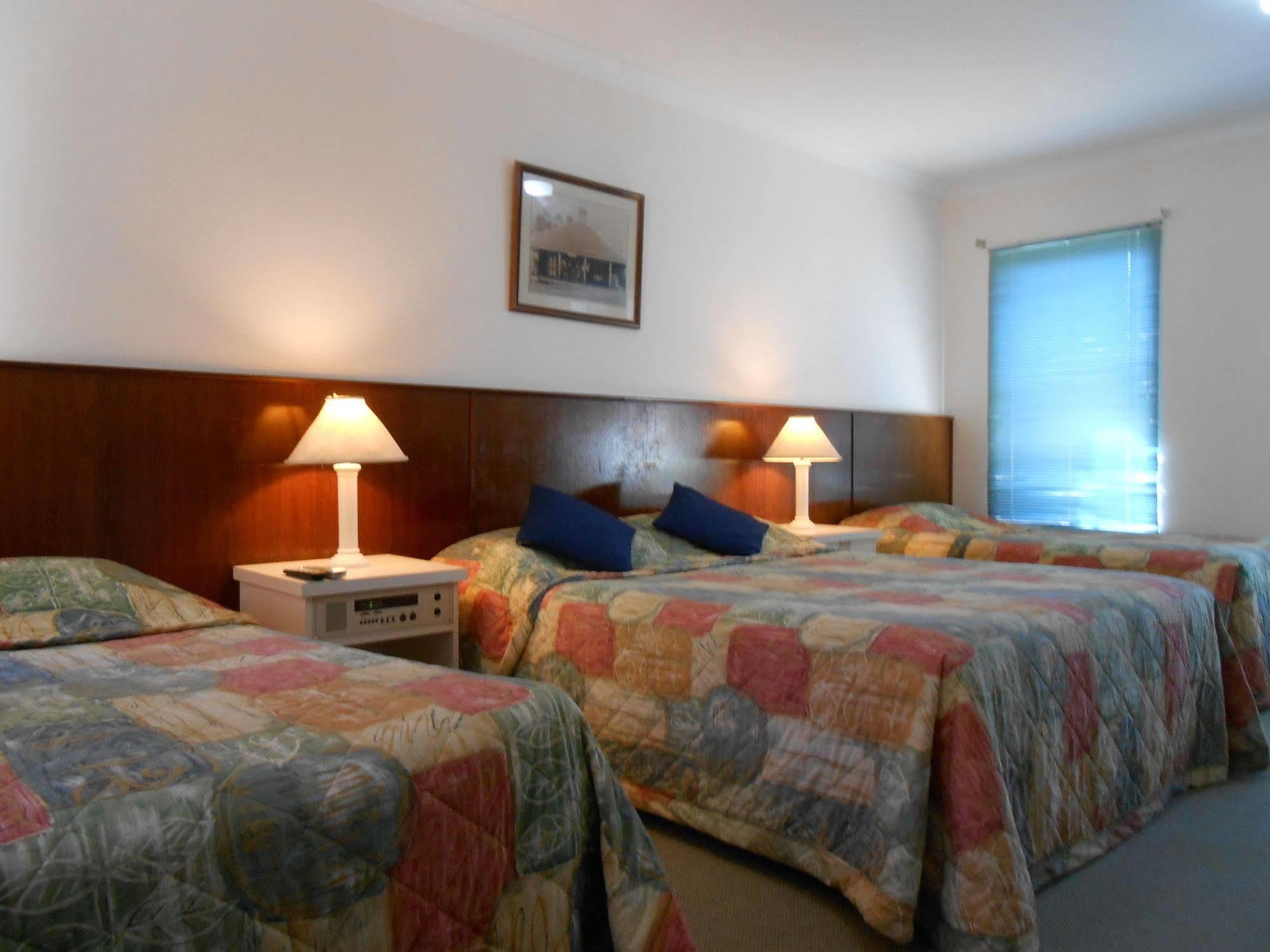 Augusta'S Georgiana Molloy Motel Экстерьер фото